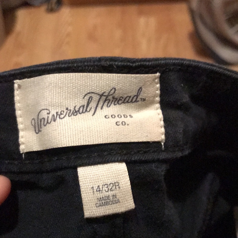 Jeans - Picture 2 of 4